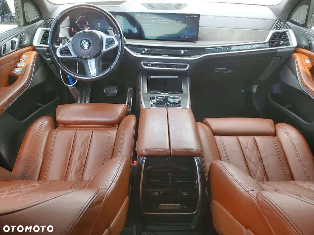 BMW X7 - 10