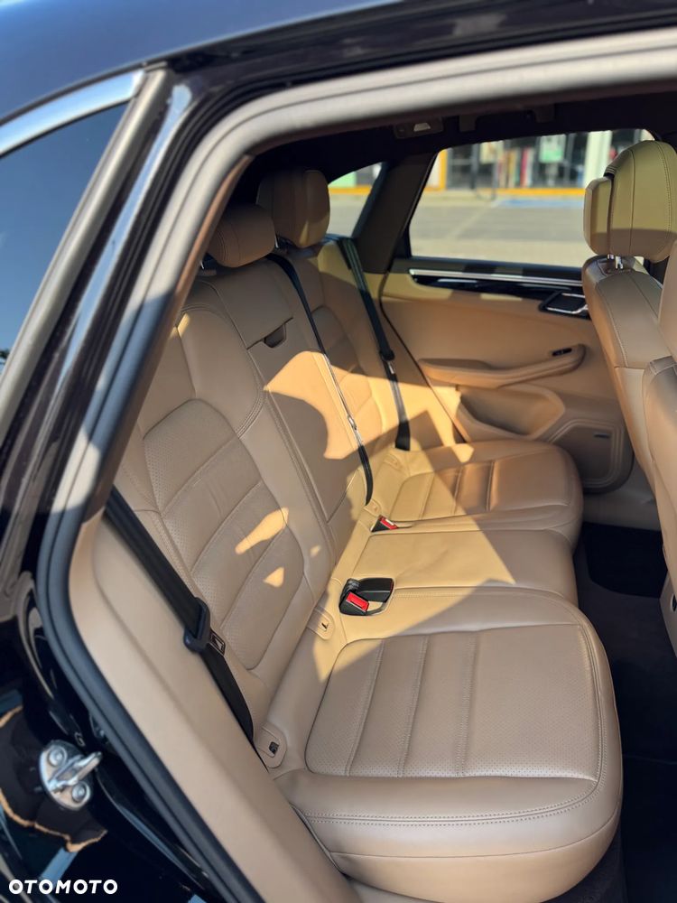 Porsche Macan - 18