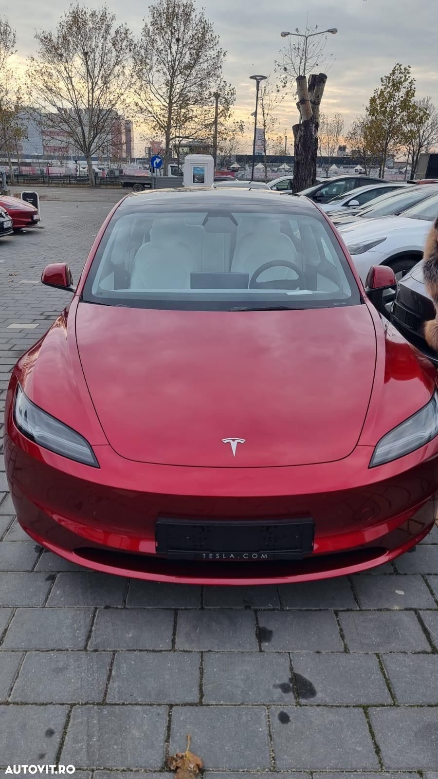 Tesla Model 3 RWD - 1