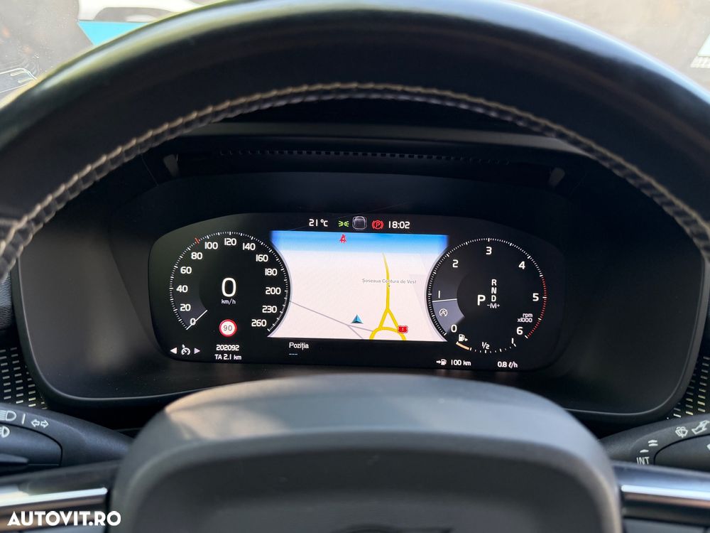 Volvo XC 40 D4 AWD R-Design - 22