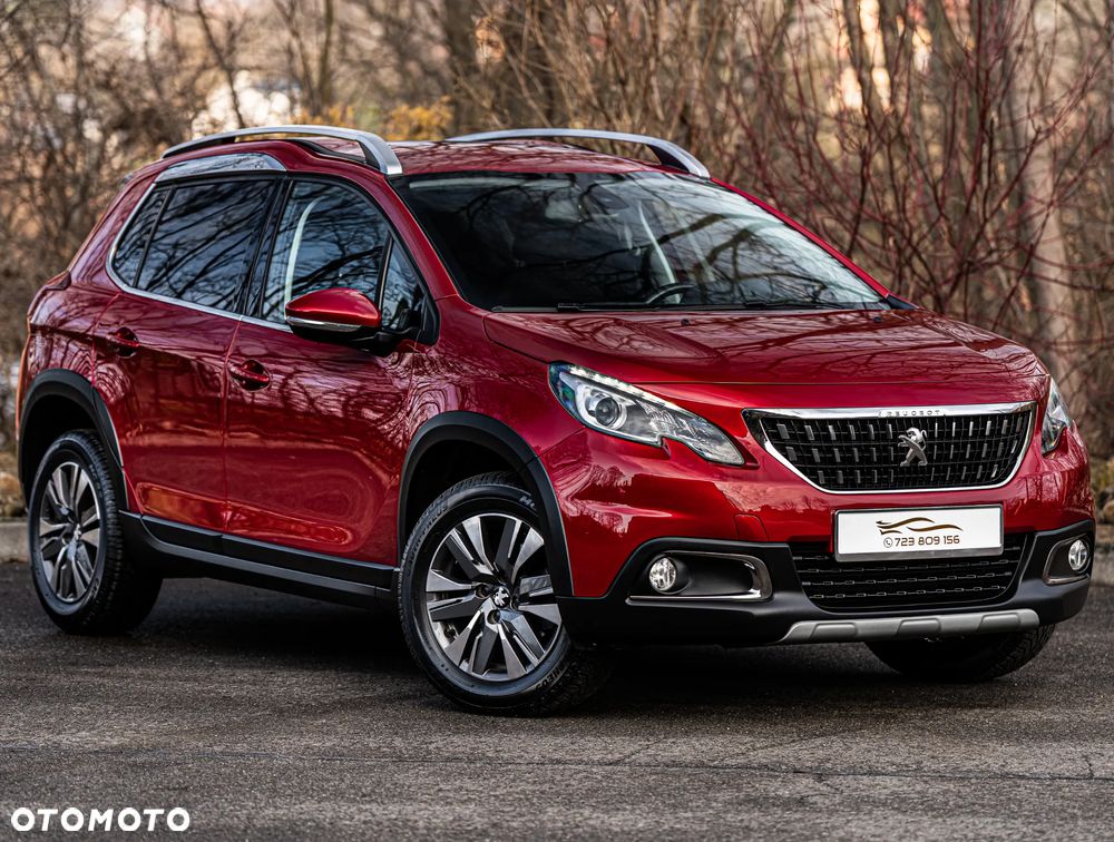 Peugeot 2008 1.2 Pure Tech Allure S&S - 14