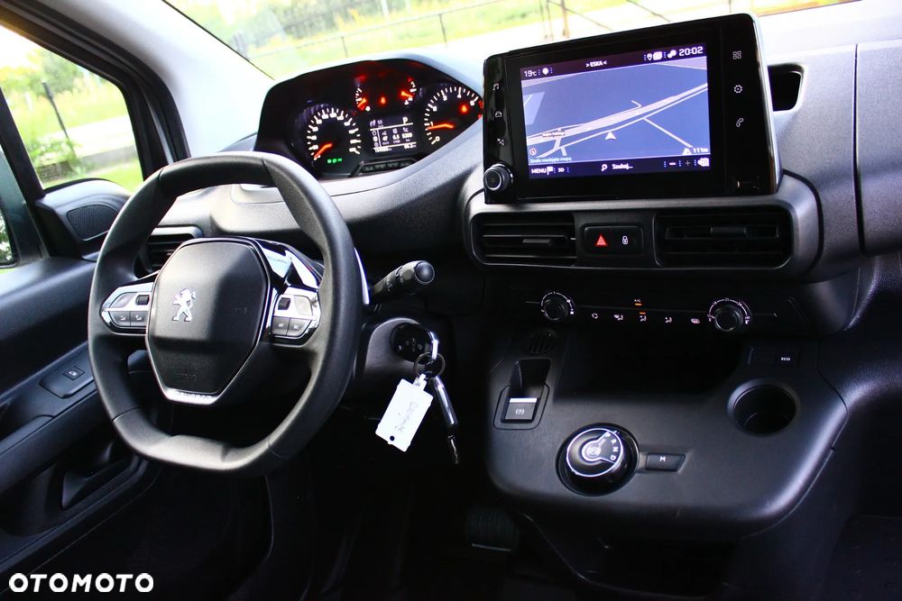 Peugeot PARTNER 1.5HDI 130KM AUTOMAT 8 BIEGÓW LONG DŁUGI 3 OSOBOWY PERFEKT AUTO NAVIGACJA KAMERY,ASYSTENTY,VF23% - 36