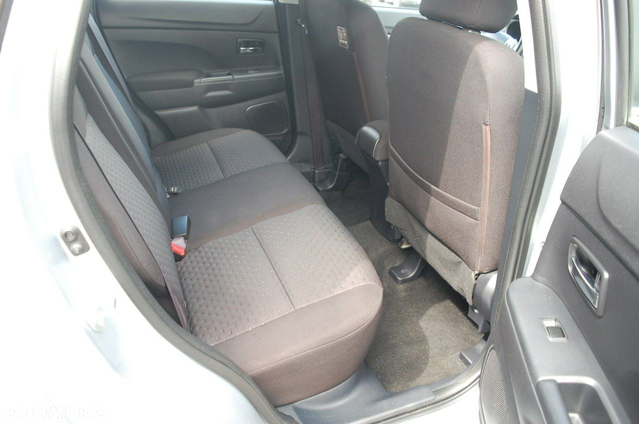 Mitsubishi ASX - 27