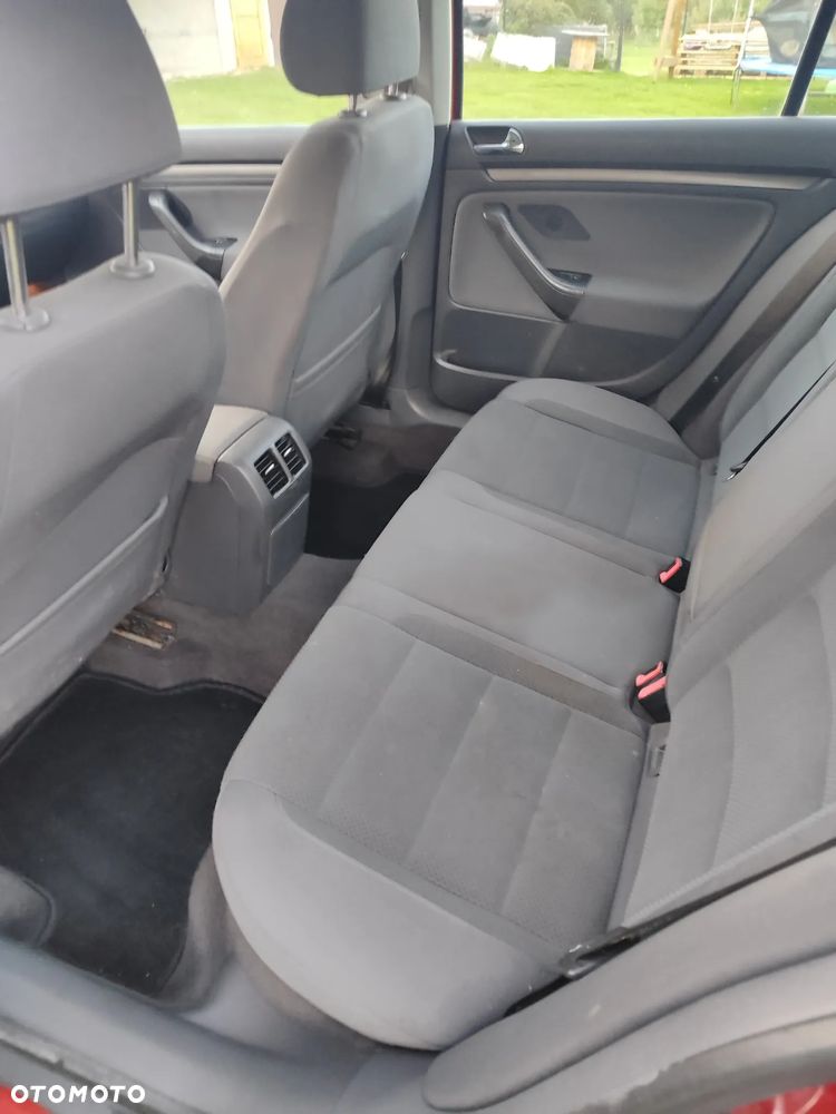 Volkswagen Golf 1.6 FSI Comfortline - 13