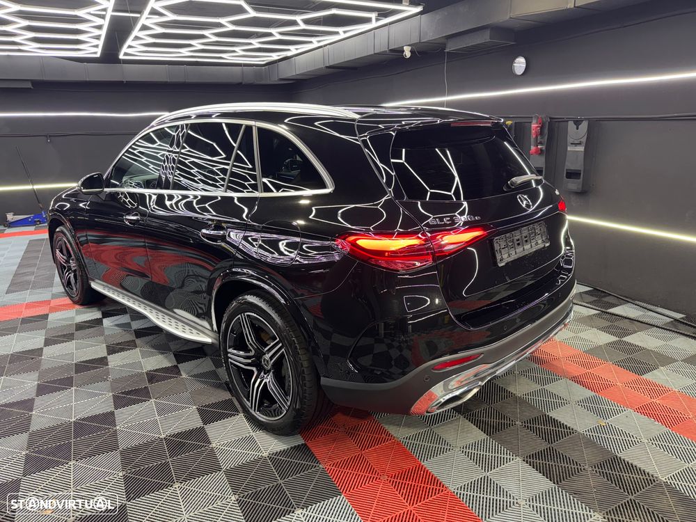 Mercedes-Benz GLC 300 e 4Matic 9G-TRONIC Edition AMG Line - 16