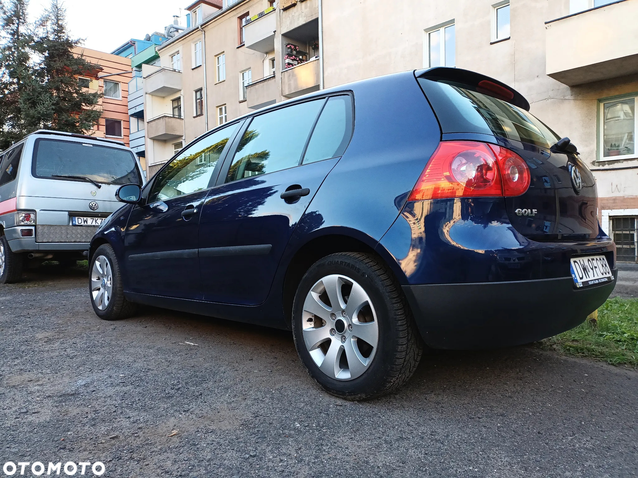 Volkswagen Golf - 6