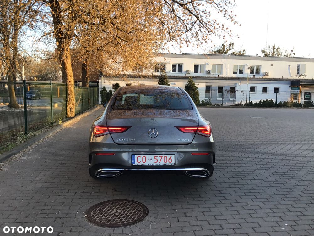 Mercedes-Benz CLA 250 4Matic 7G-DCT Edition 2020 - 11
