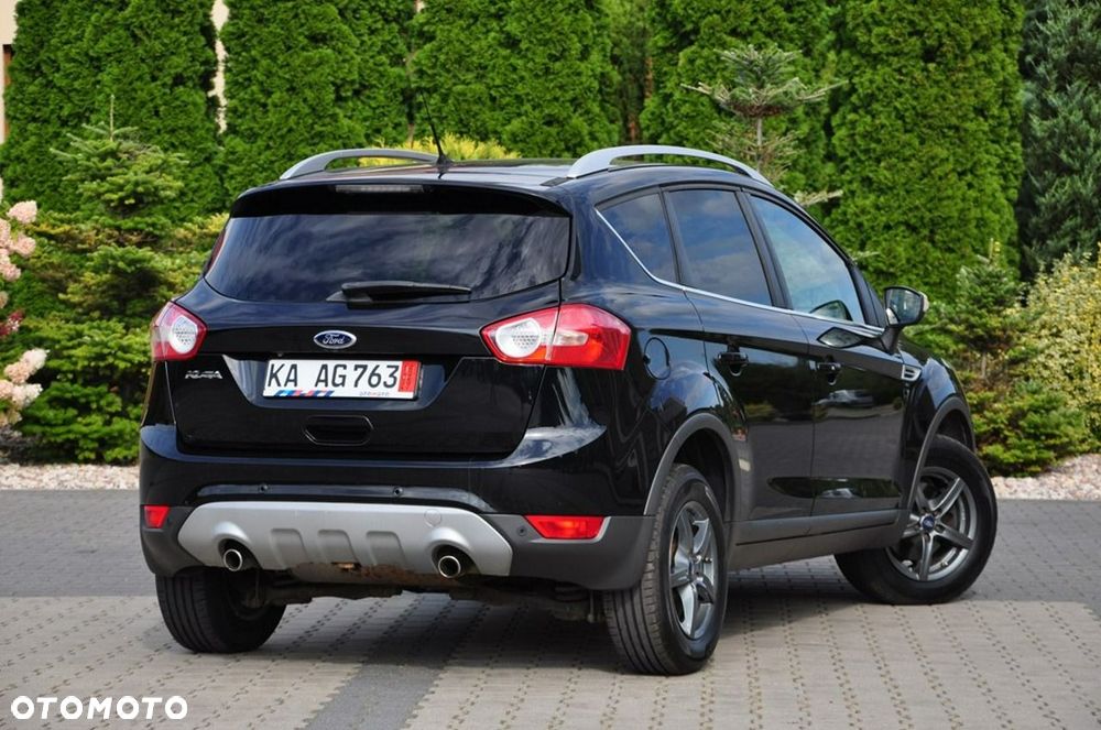 Ford Kuga - 24