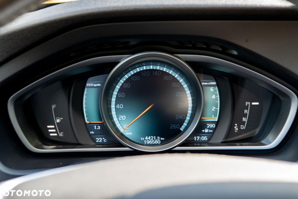 Volvo V40 T4 Powershift Summum - 33