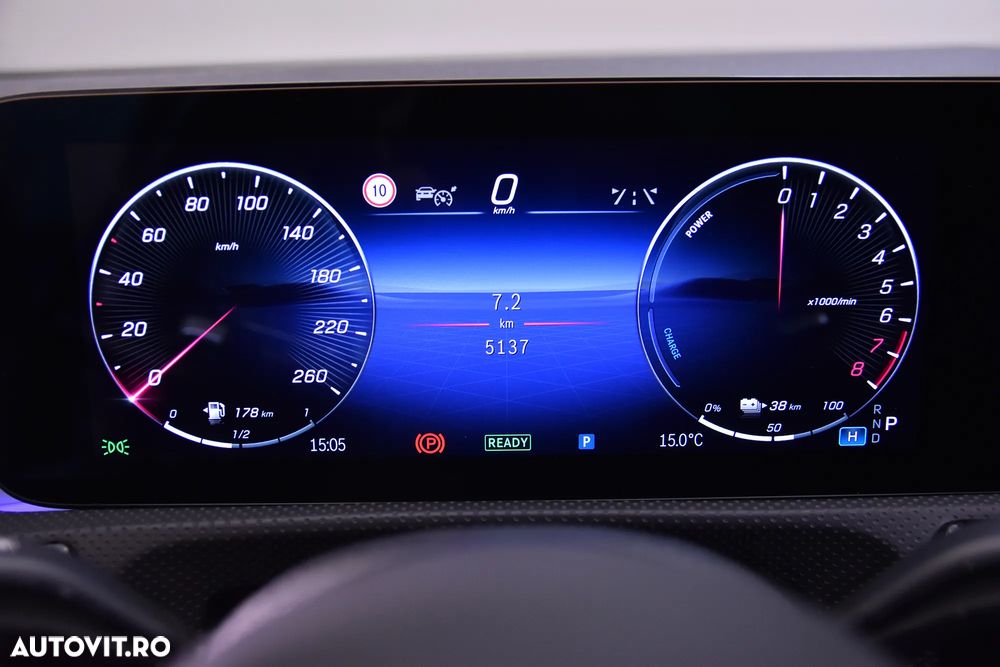 Mercedes-Benz CLA 250 e 8G-DCT AMG Line - 11