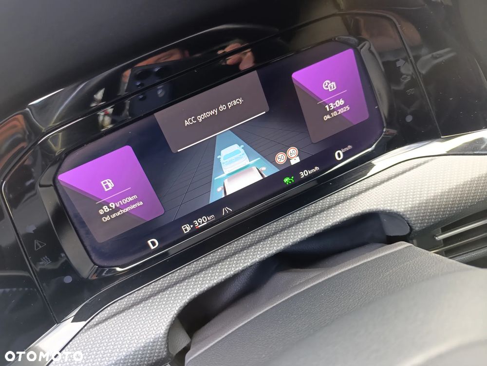 Volkswagen Golf VIII 1.5 eTSI EVO R-Line DSG - 21