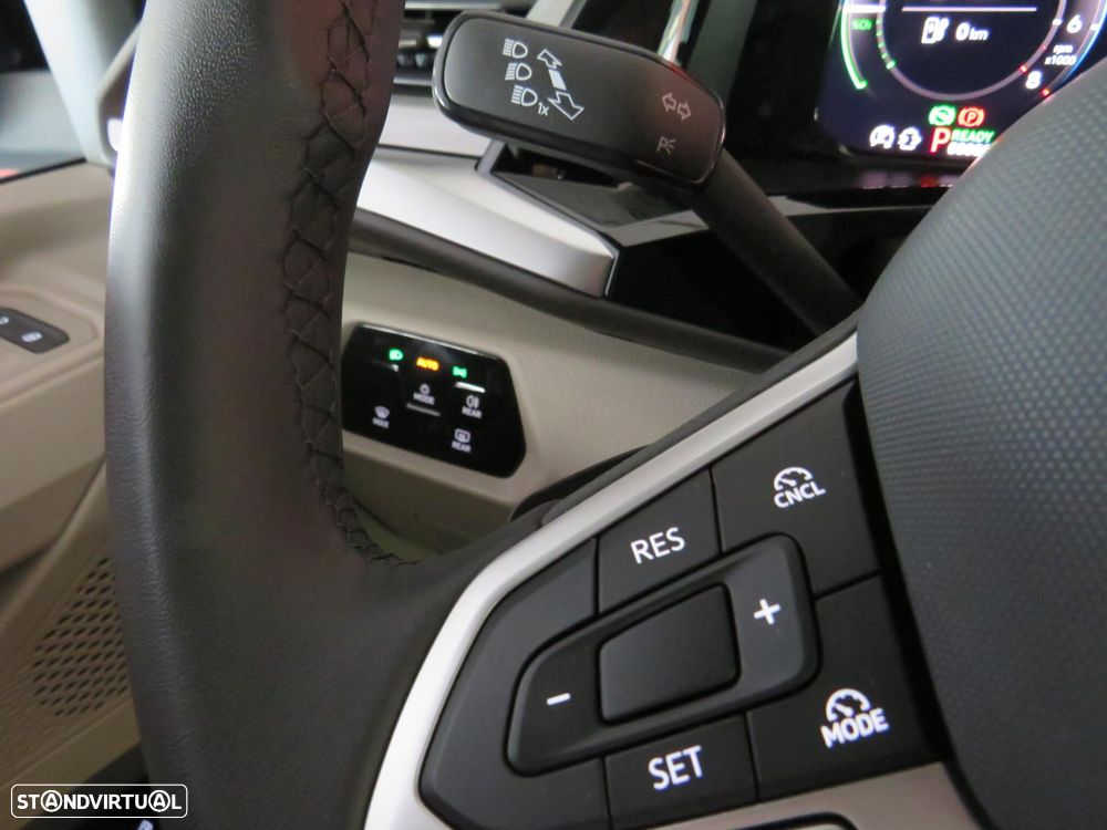 VW Multivan 1.5 TSI e-Hybrid Life Longa DSG - 27