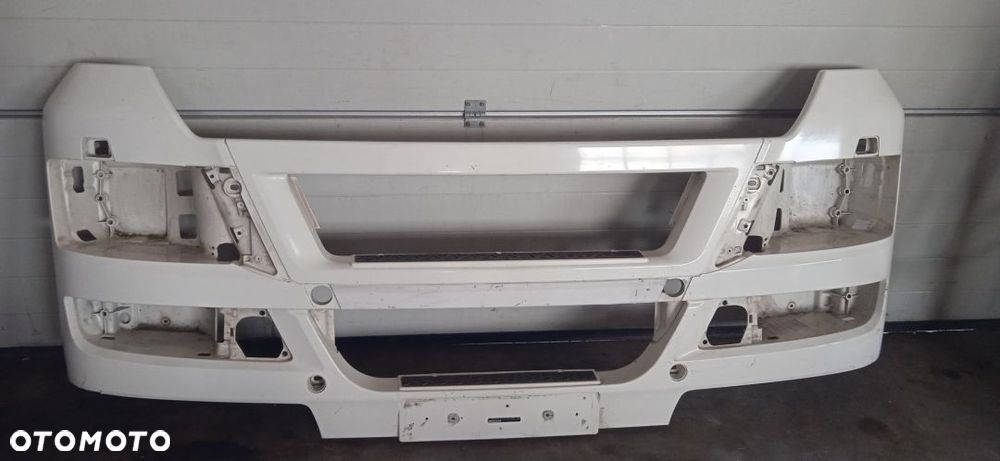 Zderzak przedni MAN TGX  kod lak 9539 - 1