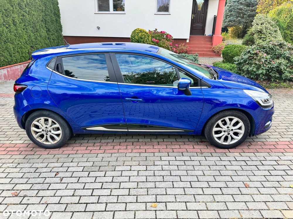 Renault Clio - 8