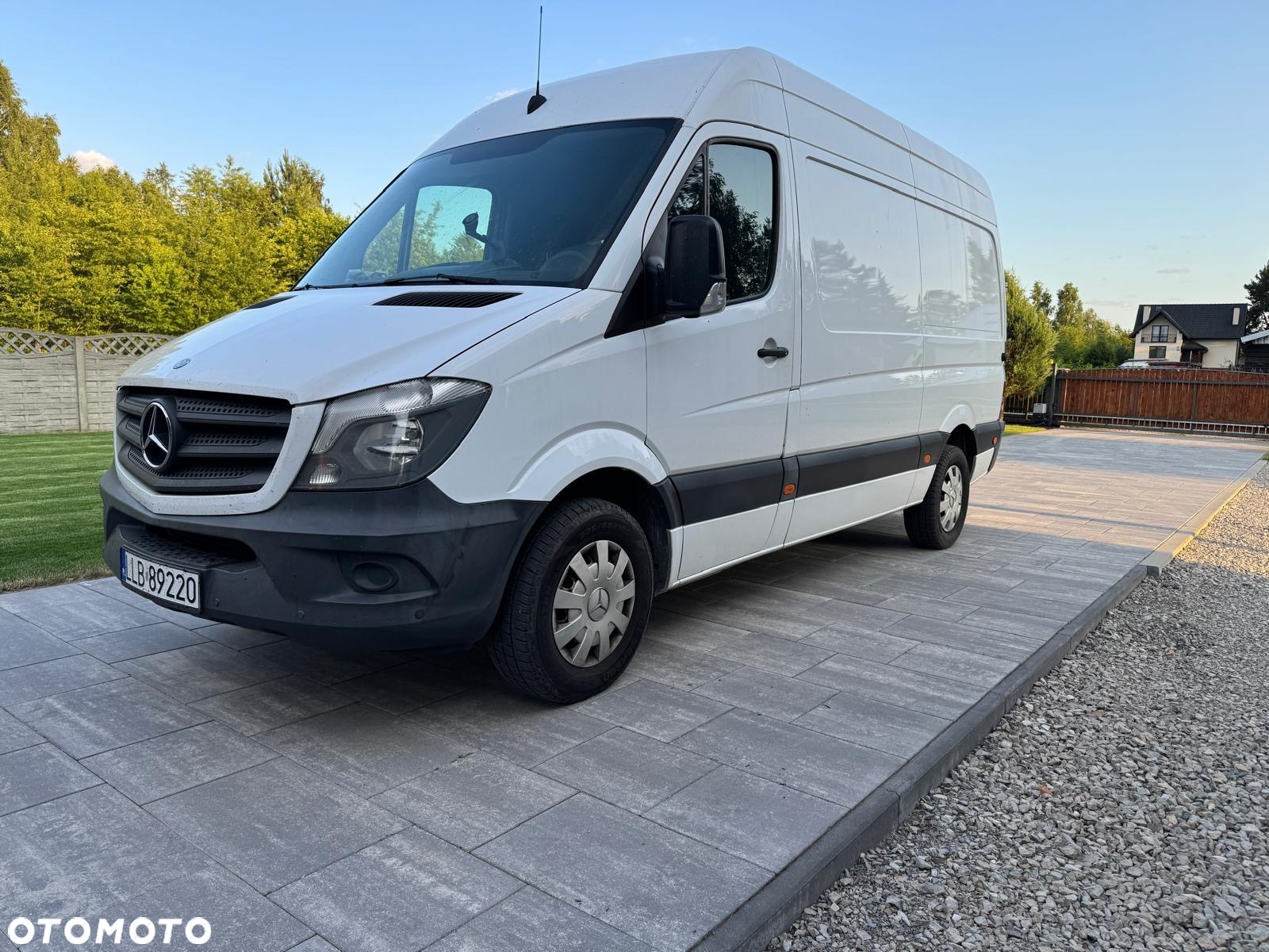 Mercedes-Benz Sprinter - 16
