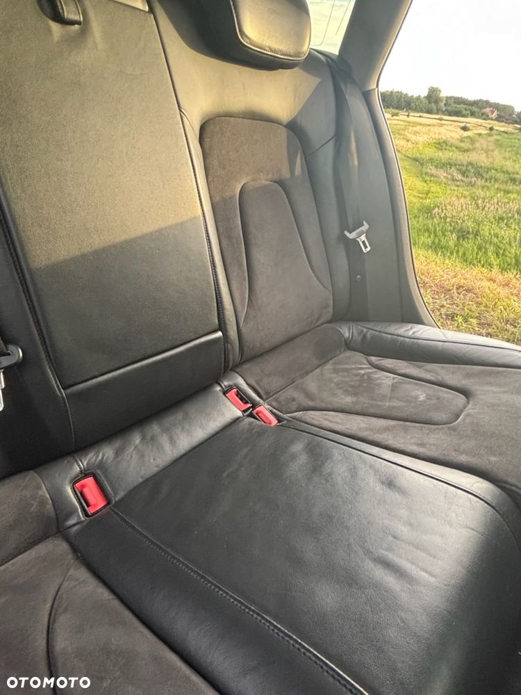 Audi A4 Avant 2.0 TDI DPF - 14