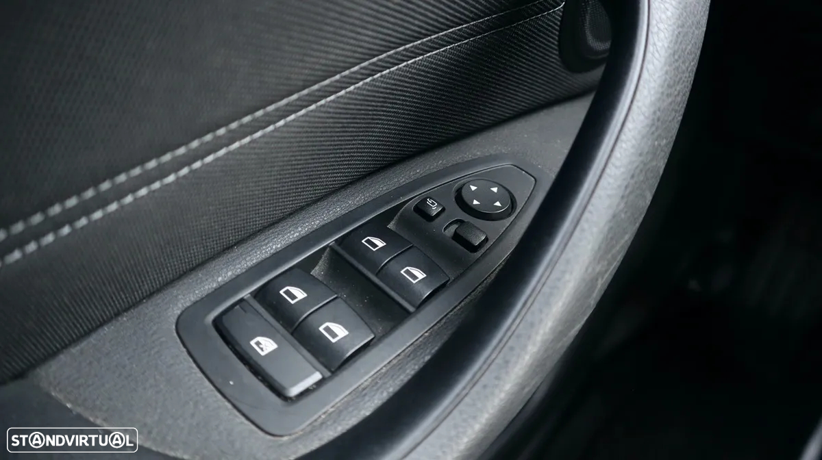 BMW X1 16 d sDrive Advantage - 34
