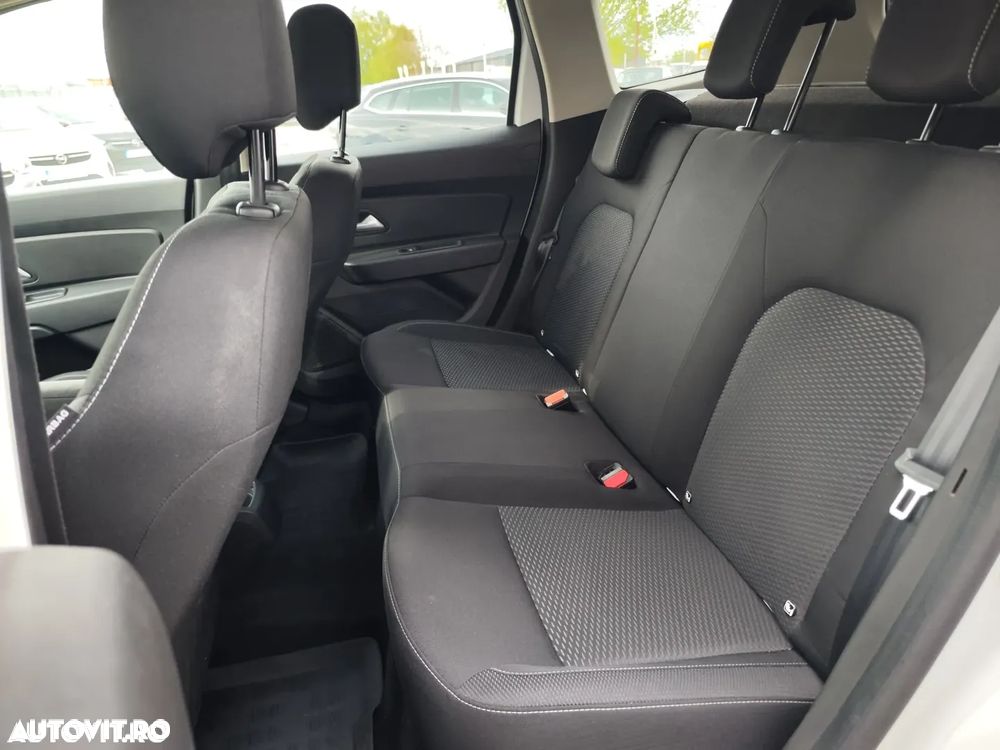 Dacia Duster 1.5 Blue dCi 4WD Essential - 16