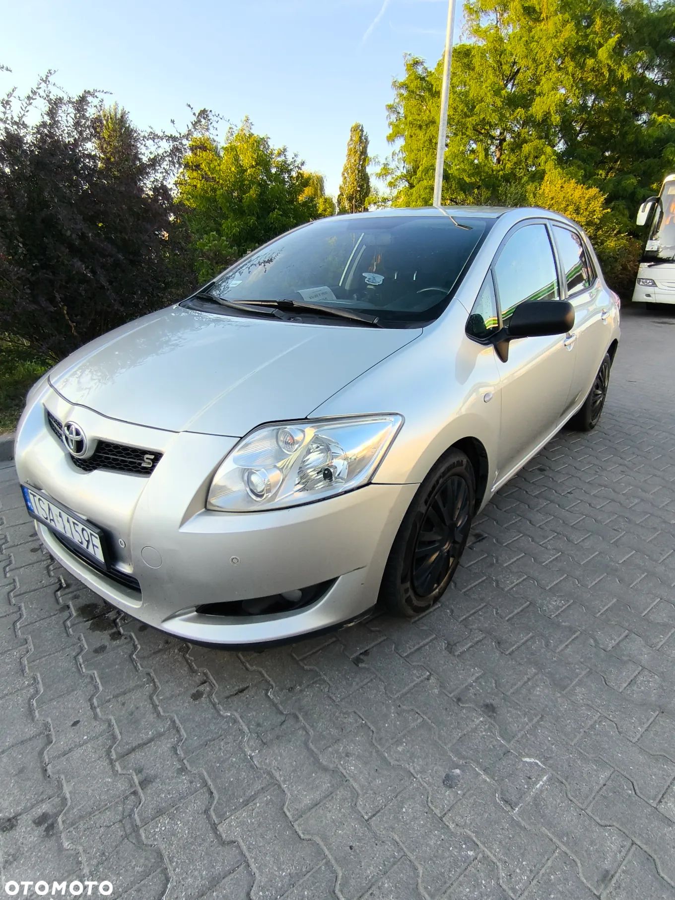 Toyota Auris 2.0 D-4D Luna - 1