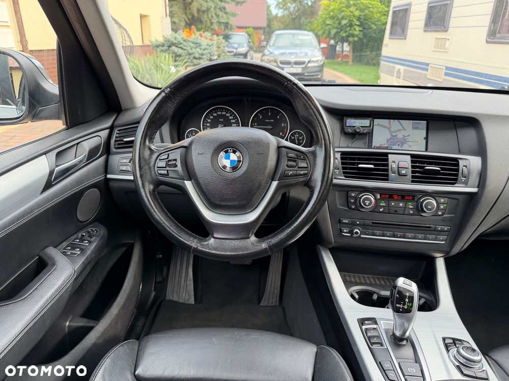 BMW X3 xDrive20d - 33