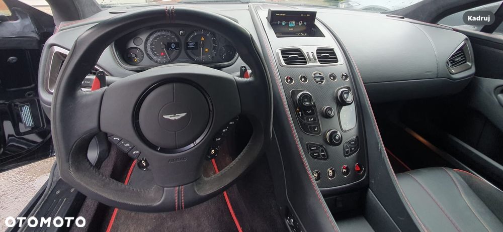 Aston Martin Vanquish - 14