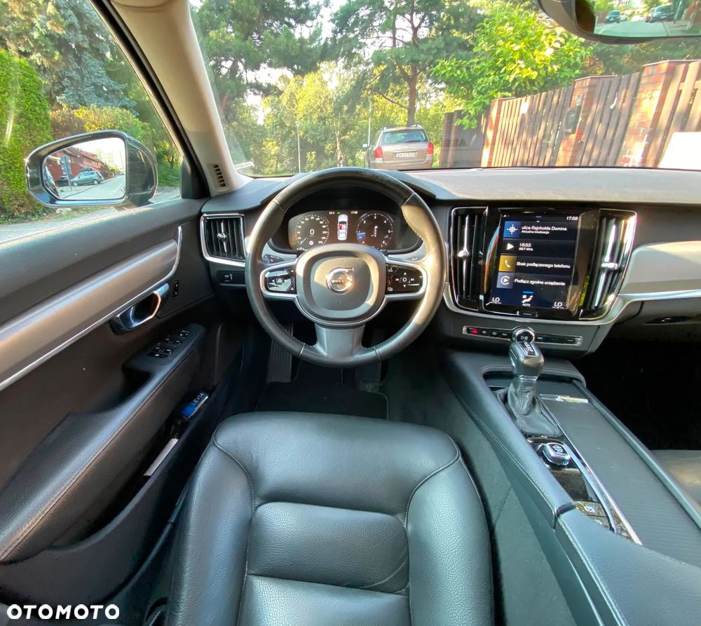 Volvo S90 D3 Momentum - 9