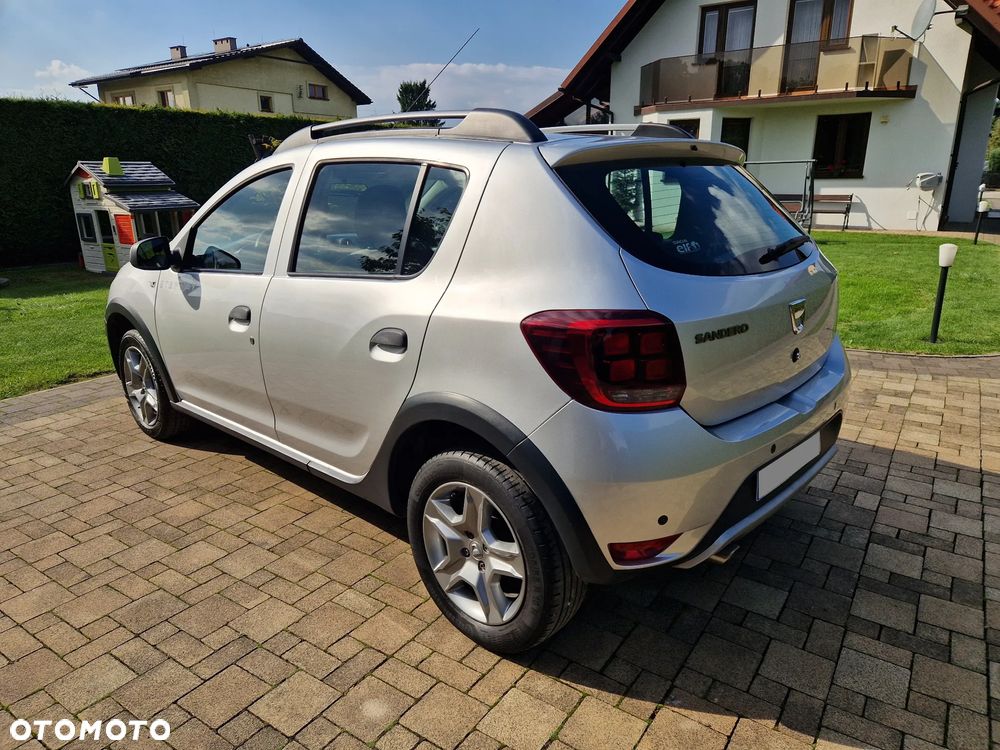 Dacia Sandero Stepway 0.9 TCe Laureate S&S Easy-R - 3