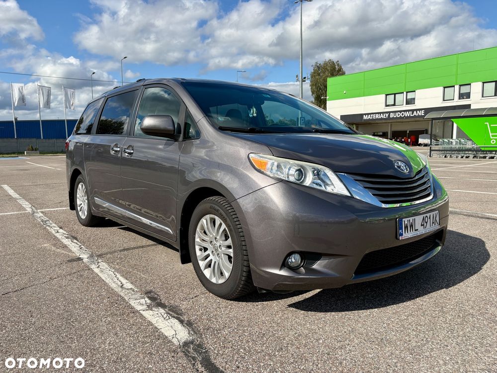 Toyota Sienna 3.5 V6 - 20