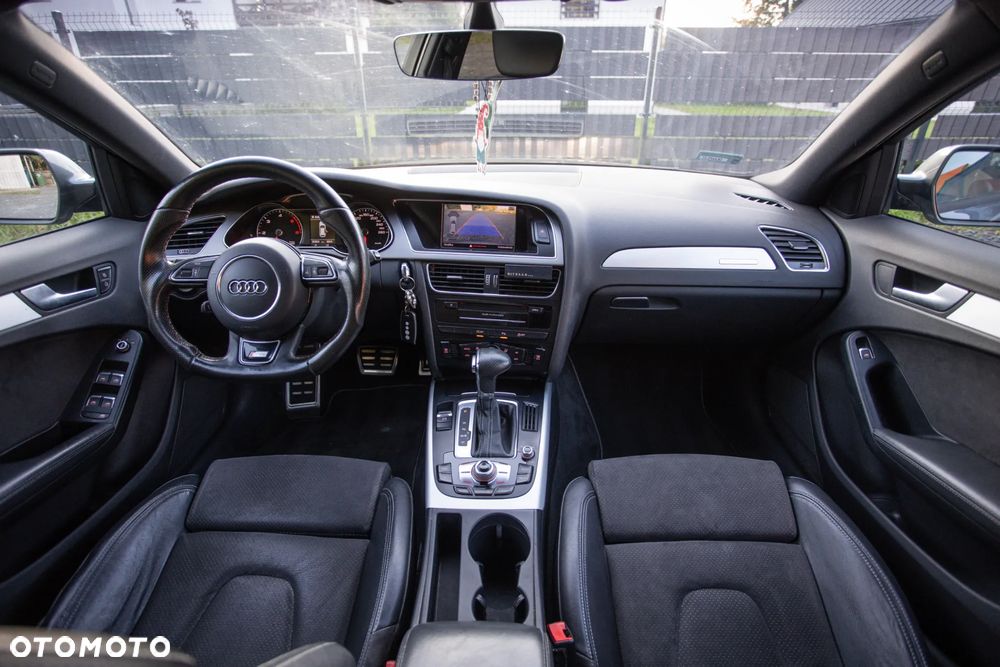 Audi A4 Avant - 16
