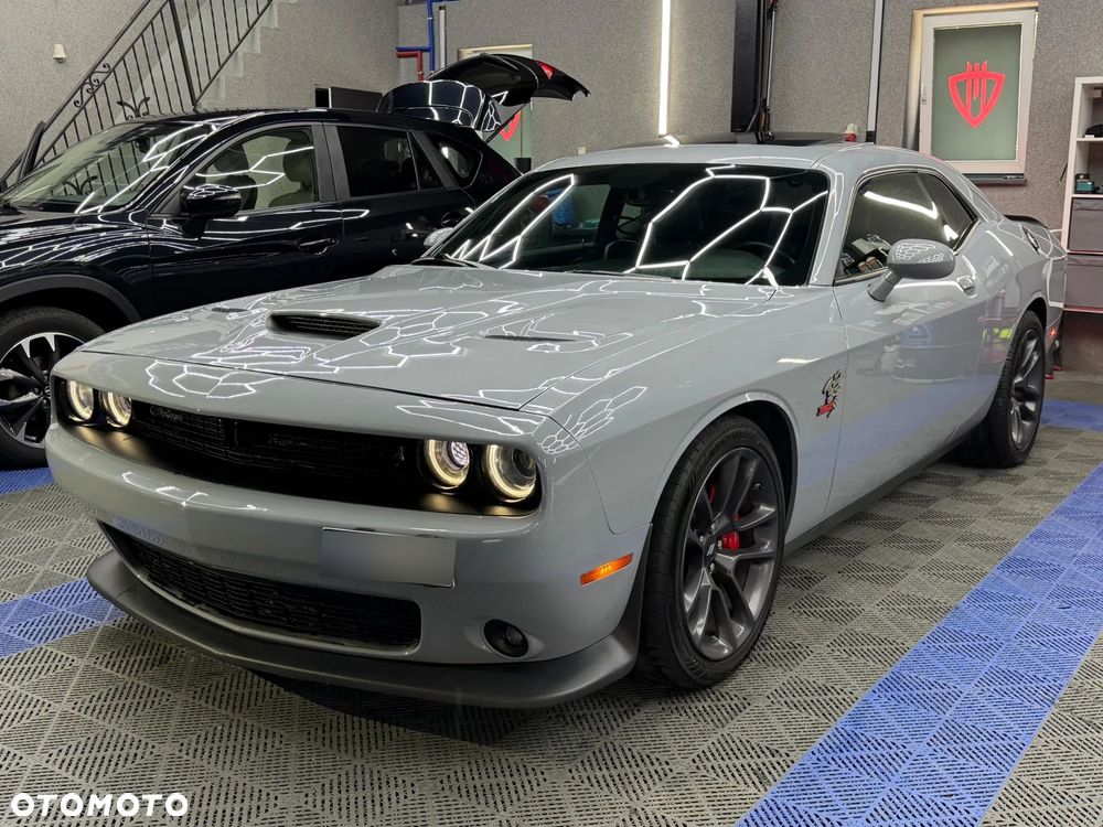 Dodge Challenger 6.4 Scat Pack - 1