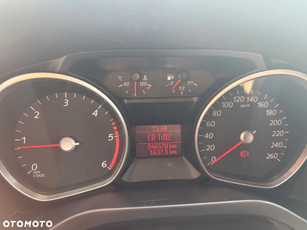 Ford S-Max - 17
