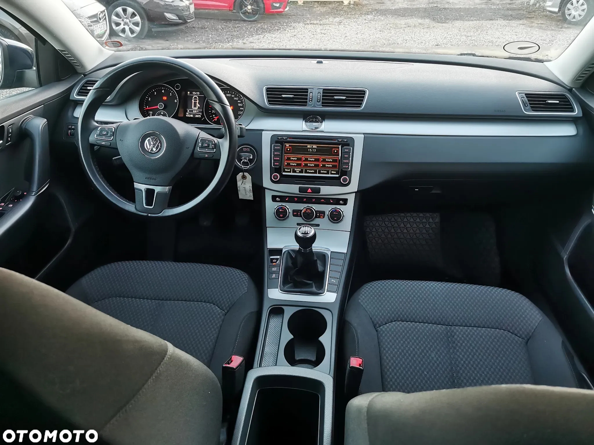 Volkswagen Passat - 14