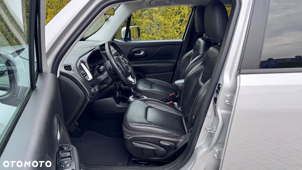 Jeep Renegade 1.4 MultiAir DSG Business Line - 25