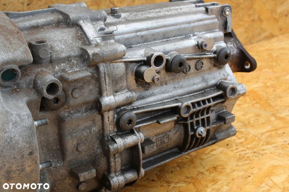 Skrzynia Biegów BMW e90 e87 2.0d 1069401058 ZF - 4