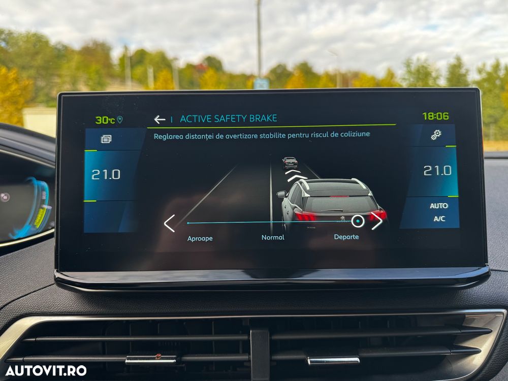 Peugeot 3008 PHEV 225 EAT8 GT - 27