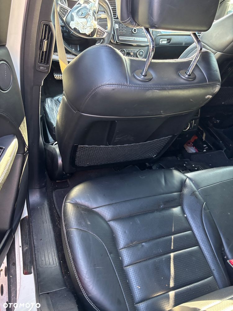 Mercedes-Benz GLE - 24