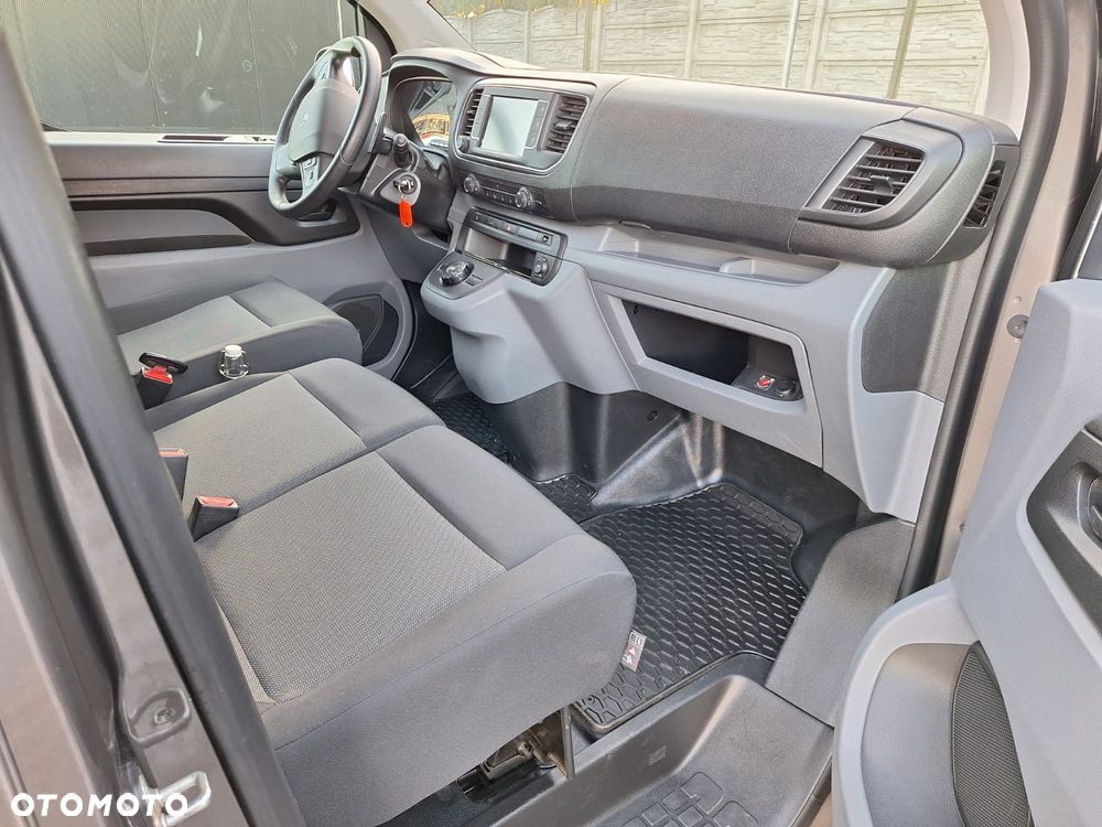 Peugeot Expert - 8