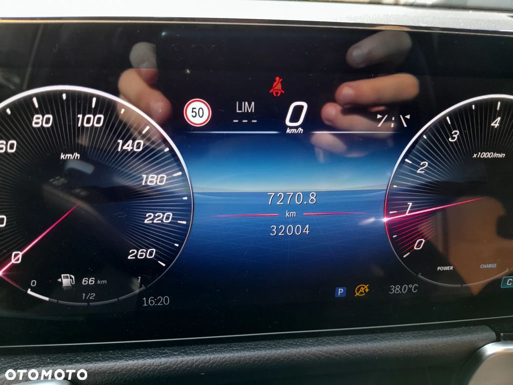 Mercedes-Benz GLB 200 AMG Line 7G-DCT - 13