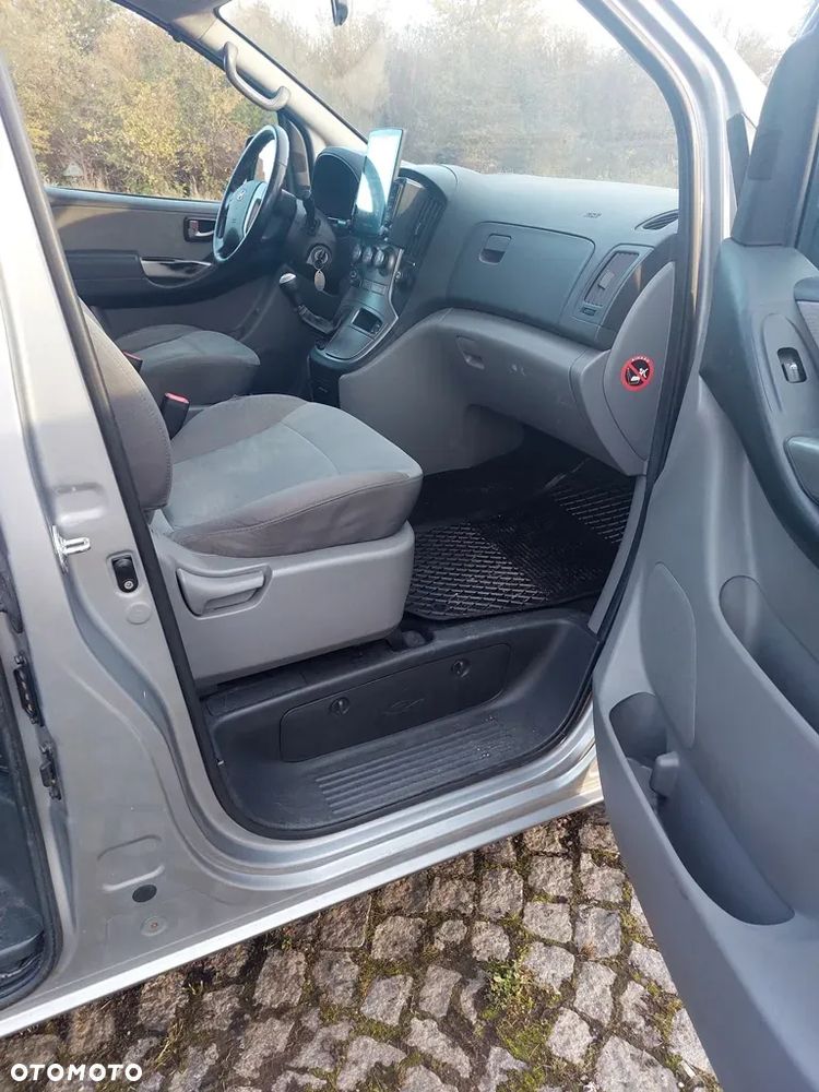 Hyundai H-1 2.5 CRDi Travel Premium - 10