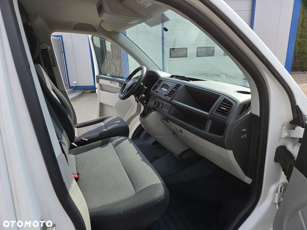 Volkswagen Transporter L2H1 - 24