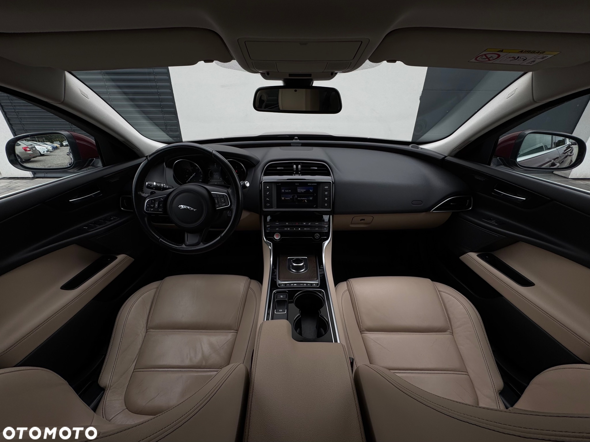 Jaguar XE 2.0 D Prestige - 7