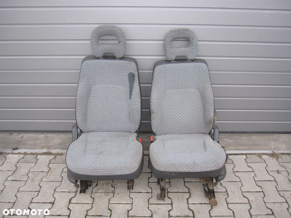 Mitsubishi Pajero II 3D fotel fotele siedzenie przód przednie - 2