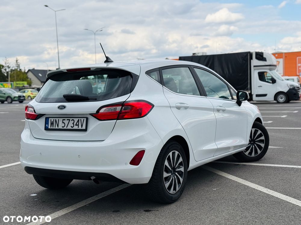 Ford Fiesta 1.0 EcoBoost Hybrid S&S TITANIUM - 4