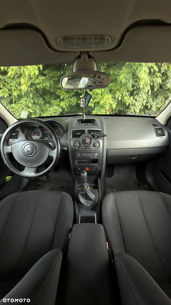 Renault Megane 1.6 16V Expression - 8
