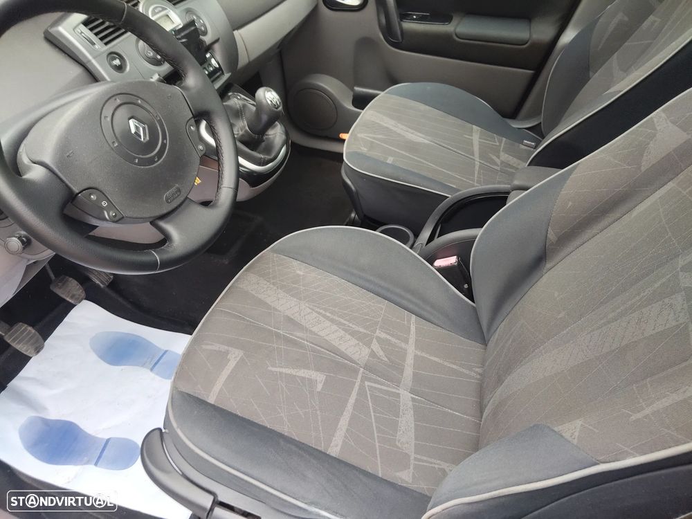 Renault Scénic 1.5 dCi Confort Dynamique - 7