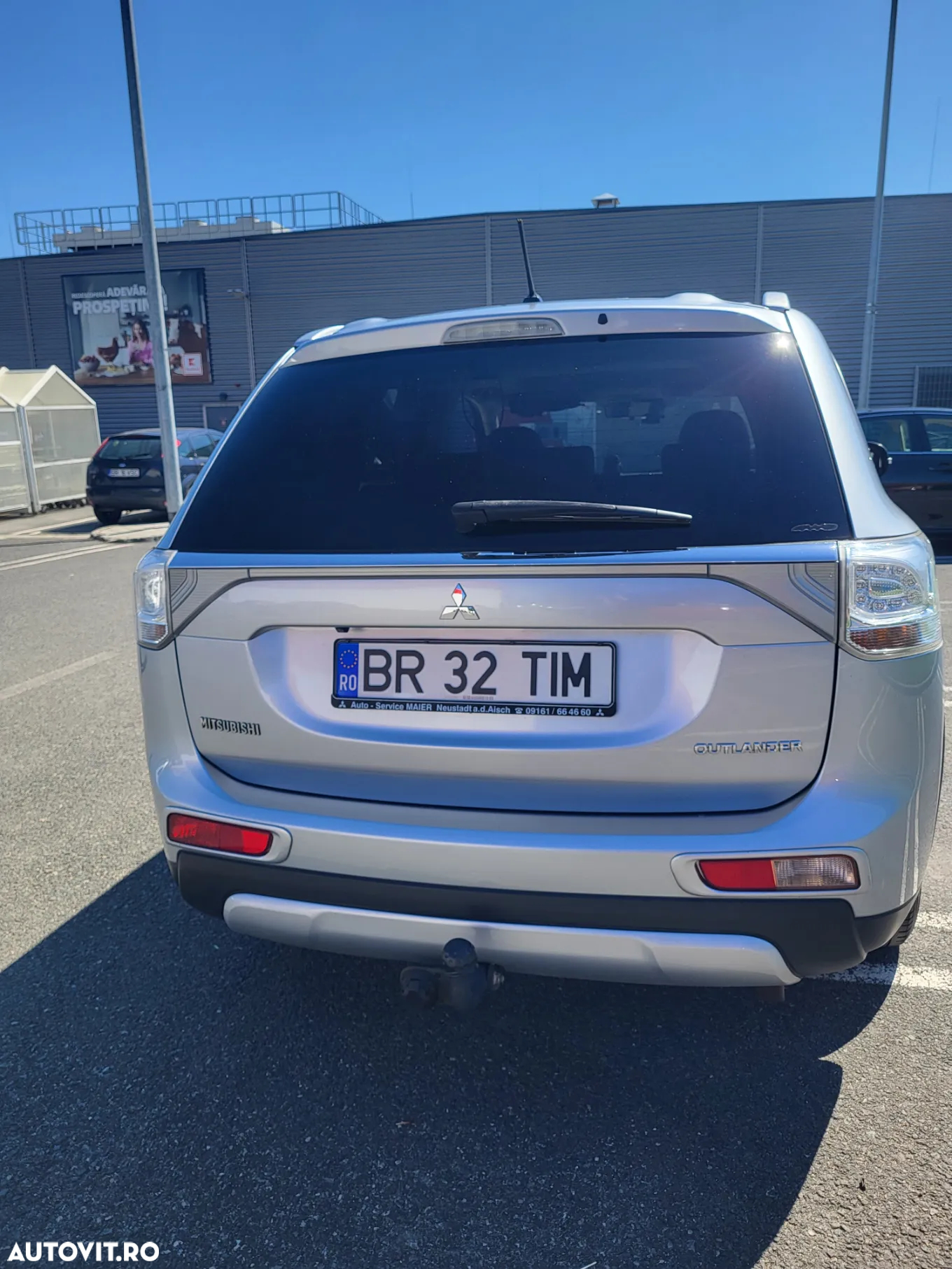 Mitsubishi Outlander 2.2 DI-D 4WD Automatik Instyle - 2