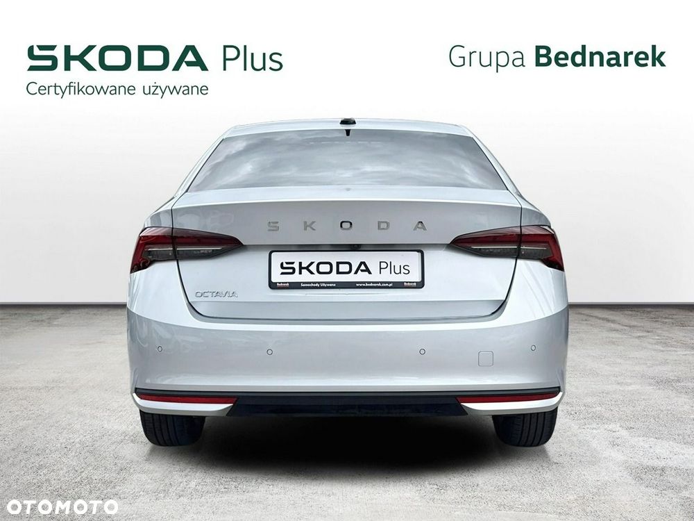 Skoda Octavia 2.0 TDI Selection DSG - 4