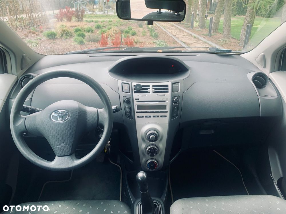 Toyota Yaris 1.4 D-4D Luna A/C - 6