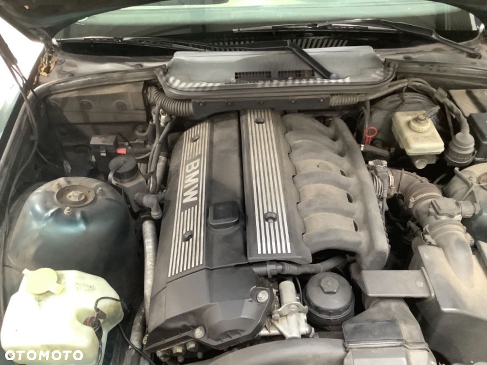 BMW Seria 3 - 16