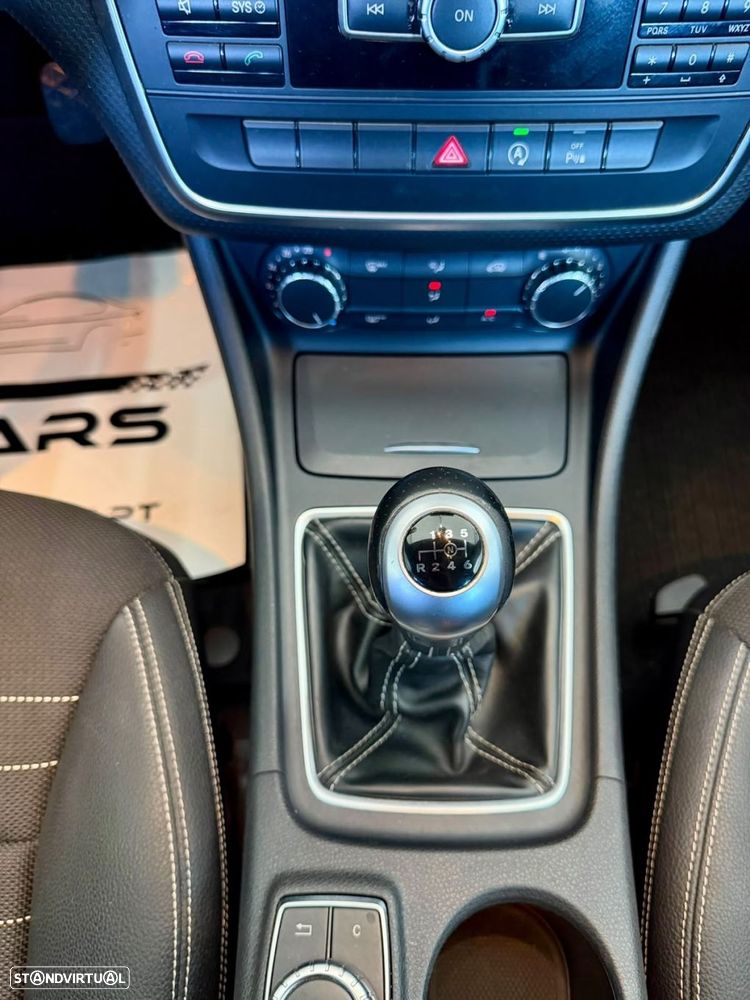Mercedes-Benz A 180 d Urban - 14
